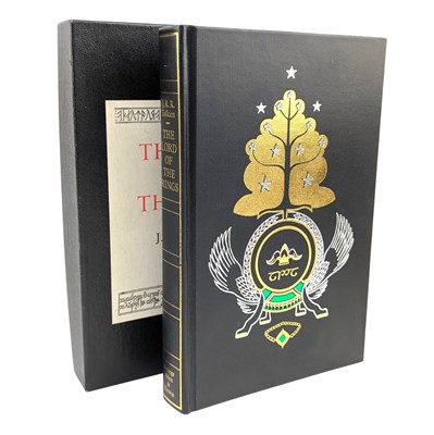 Lot 17 - TOLKIEN, J. R. R. - 1984 THE LORD OF THE RINGS DELUXE EDITION, WITH ORIGINAL BOX