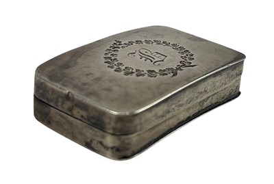 Lot 132 - EARLY 19TH CENTURY GEORGE III HALLMARKED SILVER & GILT VINAIGRETTE