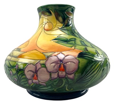Lot 125 - SALLY TUFFIN FOR MOORCROFT - SILVER JUBILEE BRUNEI PATTERN VASE