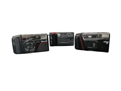 Lot 336 - THREE VINTAGE LATE 20TH CENTURY COMPACT 35MM CAMERAS