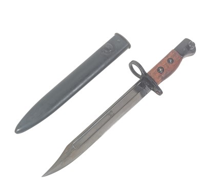 Lot 260 - BRITISH NO. 5 LEE ENFIELD JUNGLE CARBINE RIFLE BAYONET
