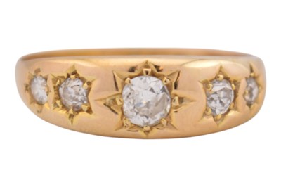 Lot 19 - 19TH CENTURY VICTORIAN HALLMARKED FIVE STONE DIAMOND RING