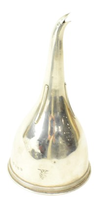 Lot 32 - EARLY 19TH CENTURY GEORGE III HALLMARKED SILVER WINE FUNNEL