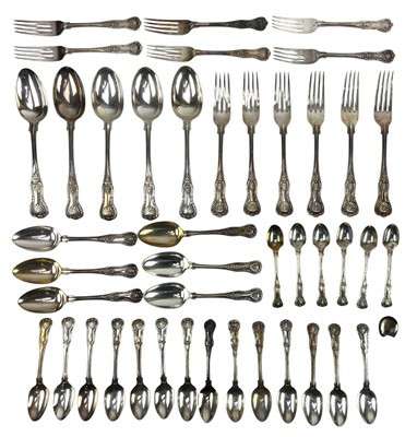 Lot 58 - CASED EDWARD VII HALLMARKED SILVER CANTEEN OF CUTLERY