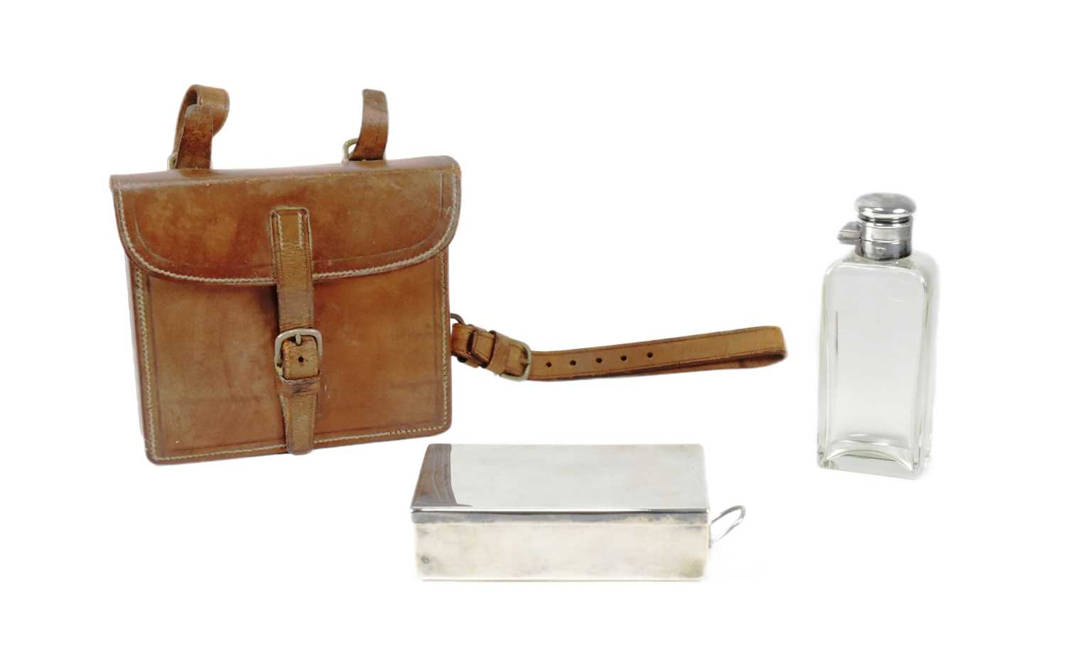 Lot 153 - EARLY 20TH CENTURY DIXON HUNTING / TRAVELLING PICNIC SET