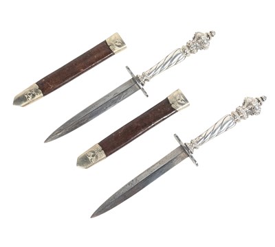 Lot 28 - PAIR OF 19TH CENTURY PRUSSIAN DAGGERS