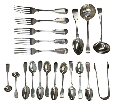 Lot 48 - SET OF FIVE WILLIAM IV HALLMARKED SILVER FORKS & GEORGIAN FLATWARE