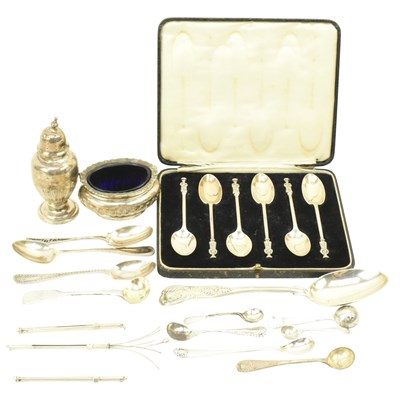 Lot 70 - EDWARD VII HALLMARKED SILVER SALT & HALLMARKED SILVER PEPPERETTE