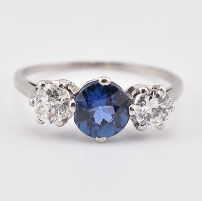 Lot 45 - SAPPHIRE & DIAMOND THREE STONE RING