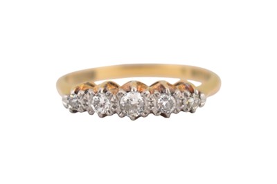 Lot 162 - 18CT GOLD & PLATINUM FIVE STONE RING