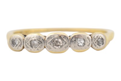Lot 368 - 18CT GOLD PLATINUM & DIAMOND FIVE STONE RING
