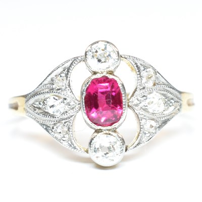 Lot 3 - ART DECO 18CT GOLD RUBY & DIAMOND RING