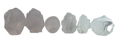 Lot 286 - MATS JONASSON FOR KOSTA BODA - SIX GLASS ANIMAL SLABS