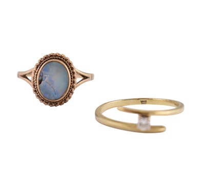 Lot 386 - TWO 9CT GOLD RINGS
