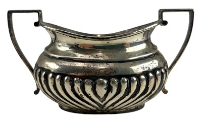 Lot 33 - EDWARD VII HALLMARKED SILVER TWIN HANDLED SUGAR BOWL