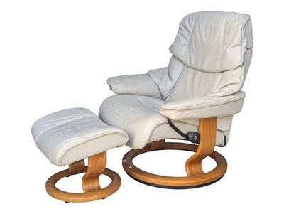 Lot 573 - EKORNES STRESSLESS - SCANDINAVIAN LEATHER SWIVEL ARMCHAIR