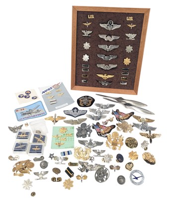 Lot 469 - COLLECTION OF AMERICAN AIR FORCE UNIFORM BADGES