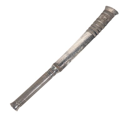 Lot 428 - SMALL ANTIQUE BURMESE DHA SWORD