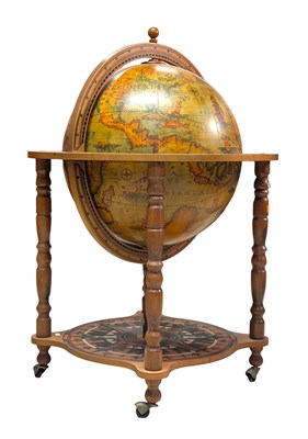 Lot 160 - LATE 20TH CENTURY TEREESTRIAL MAHOGANY VENEER GLOBE DRINKS CABINET
