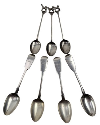 Lot 100 - SET OF FOUR VICTORIAN HALLMARKED SILVER TEASPOONS & OTHERS