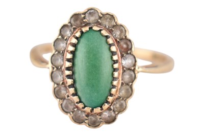 Lot 143 - HALLMARKED 9CT GOLD CLUSTER RING