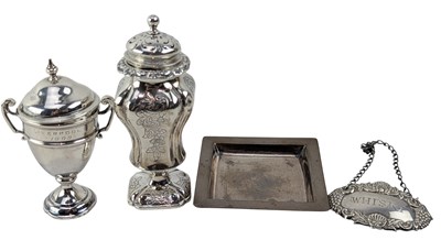 Lot 54 - VICTORIAN SILVER PEPPERETTE & EDWARD VII HALLMARKED SILVER TROPHY