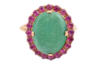 Lot 331 - GOLD & GEM SET HALO RING