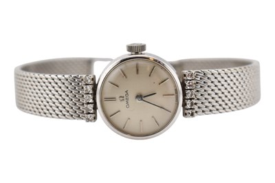 Lot 80 - HALLMARKED 18CT WHITE GOLD LADIES OMEGA WRISTWATCH