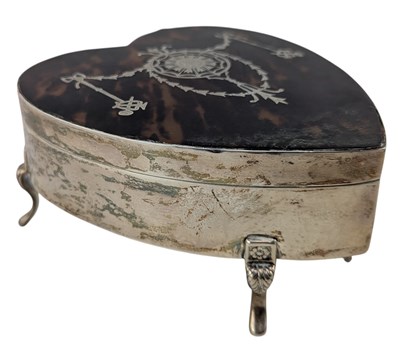 Lot 64 - EDWARD VII HALLMARKED SILVER & TORTOISESHELL LIDDED DRESSING TABLE JEWELLERY BOX