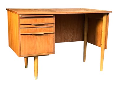 Lot 656 - BRITISH MODERN DESIGN - MID CENTURY TEAK WOOD KNEE HOLE DESK