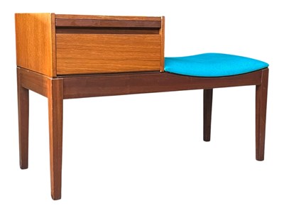 Lot 659 - CHIPPY FURNITURE BRITISH MODERN DESIGN - CHIPPY TEAK WOOD TELEPHONE HALL SEAT