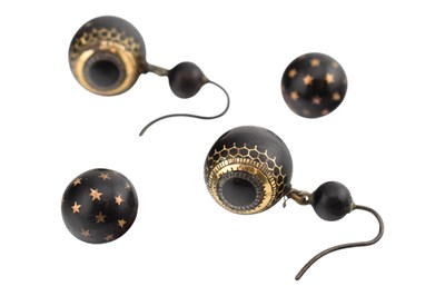 Lot 214 - VICTORIAN TORTOISESHELL PIQUE WORK EARRINGS & BUTTONS
