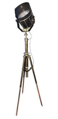 Lot 134 - VIDEMECH LTD, MADE IN GREAT BRITAIN - RETRO FLOOR SECURITY LIGHT ON TRIPOD STAND