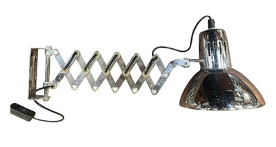 Lot 417 - VINTAGE IKEA LATE 20TH CENTURY CHROME METAL SCISSOR ARM WALL LIGHT LAMP