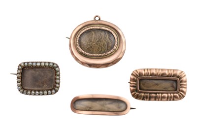 Lot 302 - 19TH CENTURY GOLD HAIR LOCKET MOURNING BROOCH PINS