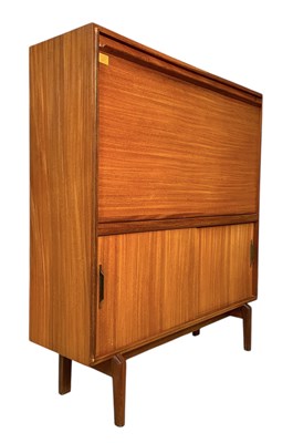 Lot 527 - BEAVER & TAPLEY - RETRO MID CENTURY TEAK WOOD WRITING BUREAU
