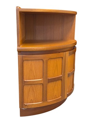 Lot 610 - NATHAN FURNITURE - SQUARES PATTERN MID CENTURY CORNER UNIT
