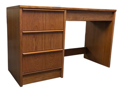 Lot 615 - BRITISH MODERN DESIGN - LATE 20TH CENTURY TEAK WRITING TABLE / DESK