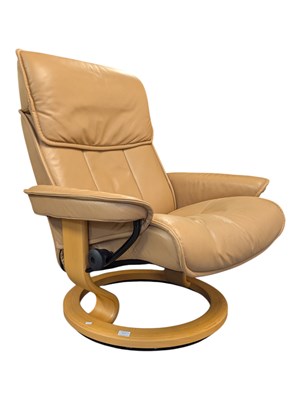 Lot 611 - EKORNES - 20TH CENTURY STRESSLESS OF NORWAY RECLINING SWIVEL ARMCHAIR