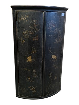 Lot 772 - 20TH CENTURY CHINOISERIE BLACK LACQUERED