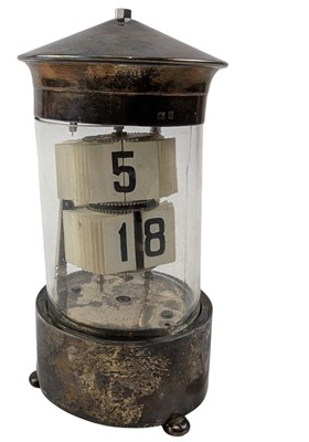 Lot 55 - EDWARD VII HALLMARKED SILVER PLATO FLIP CLOCK /TICKET CLOCK