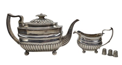 Lot 11 - 18TH CENTURY GEORGE III HALLMARKED SILVER TEAPOT & A SILVER CREAMER JUG