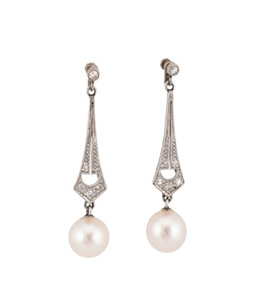 Lot 49 - EARLY 20TH CENTURY DIAMOND & PEARL PENDNT EARRINGS