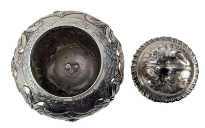 Lot 8 - 18TH CENTURY GEORGE II HALLMARKED SILVER LIDDED TEA CADDY
