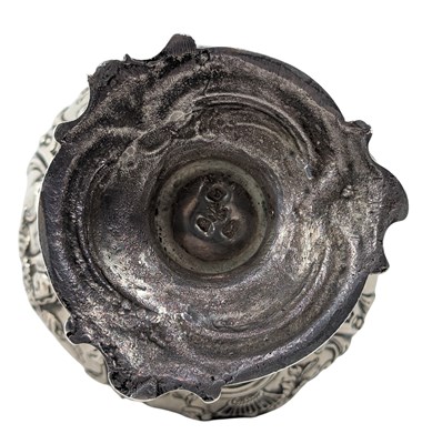 Lot 8 - 18TH CENTURY GEORGE II HALLMARKED SILVER LIDDED TEA CADDY