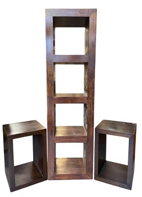 Lot 562 - THREE CONTEMPORARY HIGH-END DESIGN OAK WOOD OPEN BOOKCASE & BEDSIDE CHESTS