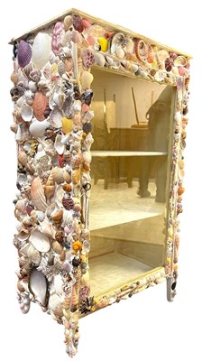 Lot 565 - EARLY 20TH CENTURY SEA SHELL INSET PIER CABINET