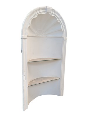 Lot 939 - GEORGIAN REVIVAL PLASTER WHITE CONCAVE WALL UNIT SHELF