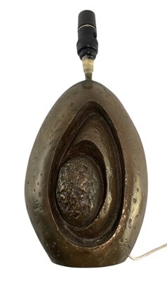 Lot 148 - FERNAND DRESSE - 1970S BRONZE-EFFECT TABLE LAMP