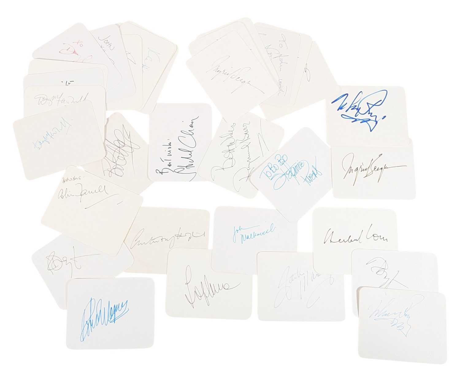 Lot 25 - HOLLYWOOD - LARGE COLLECTION OF ACTOR AUTOGRAPHS
